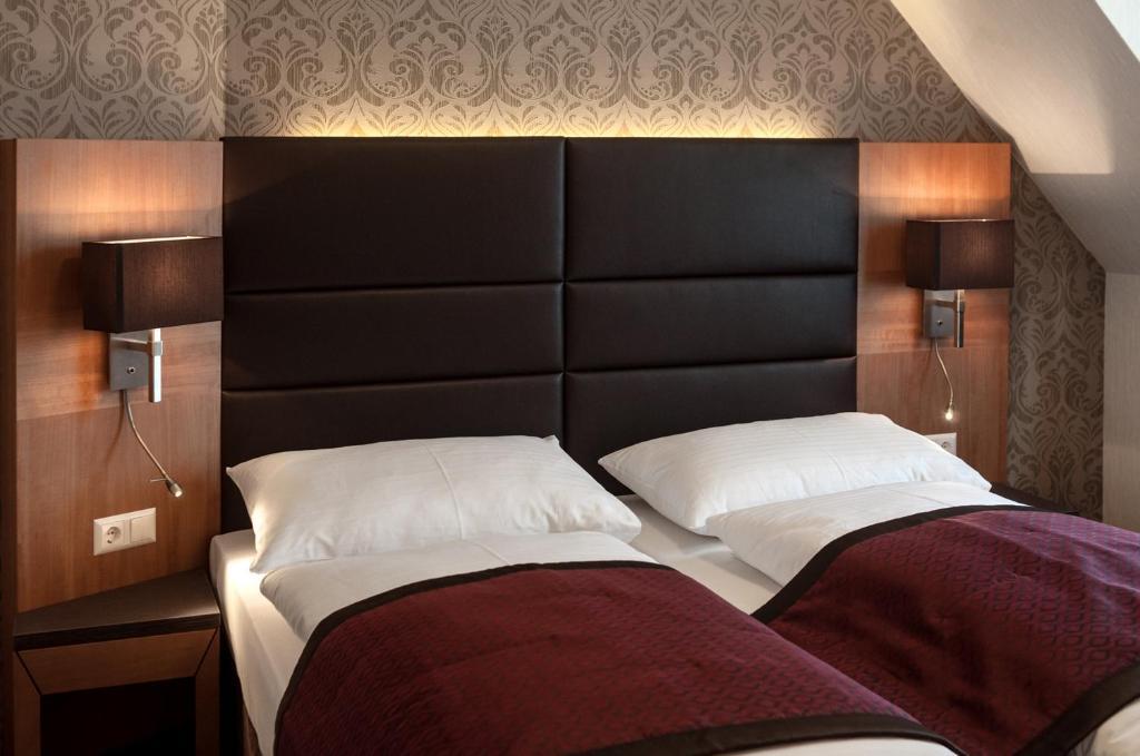 Club Hotel Cortina Vienna Room photo
