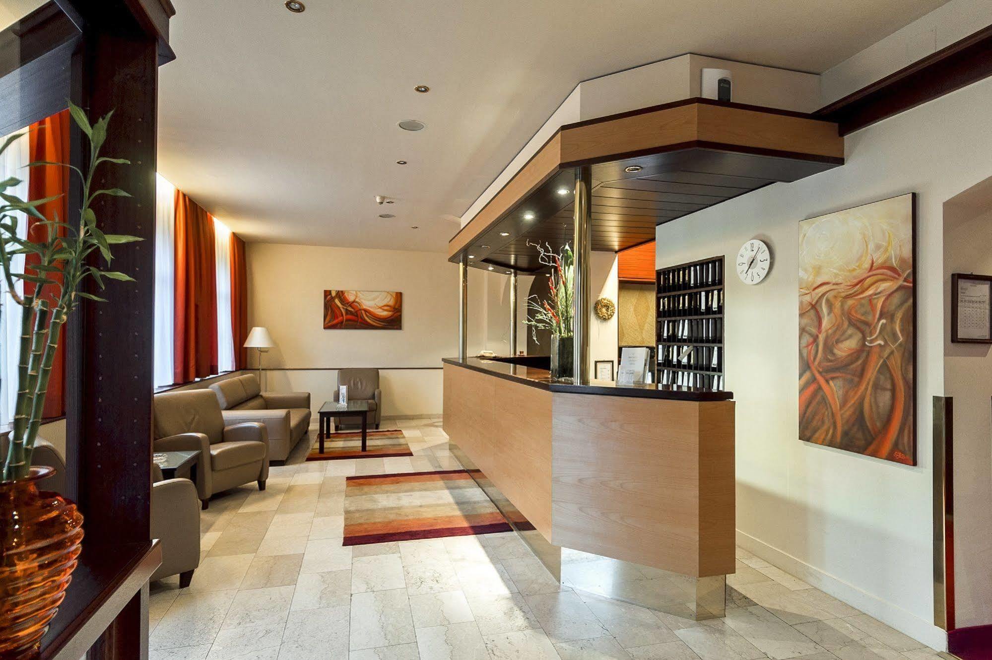 Club Hotel Cortina Vienna Exterior photo