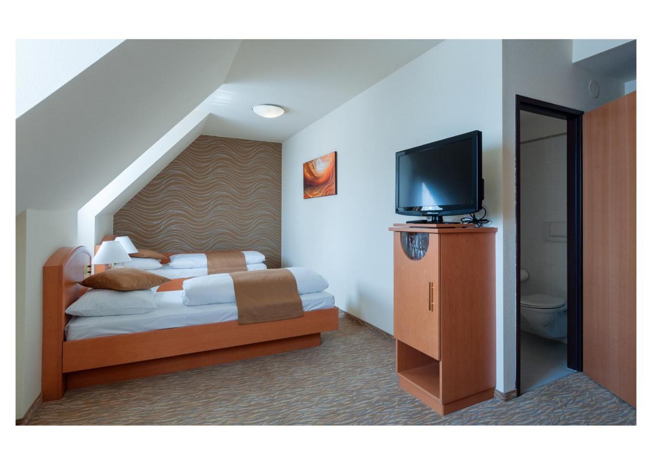 Club Hotel Cortina Vienna Exterior photo